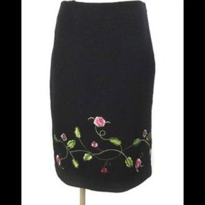 Tocca boucle embroidered skirt.